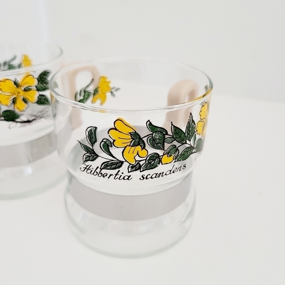Vintage Coffee Cup Glasses w/ Plastic Handle Yellow flowers Set of 2 Floral Mugs - Picture 3 of 7